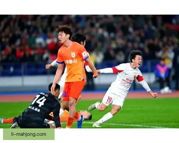 上海海港勇夺足协杯冠军 完美实现双冠梦想 力压山东泰山书写辉煌历史